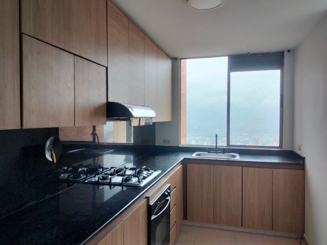 Apartamento de 3 alcobas en arriendo en Vía Las Palmas, Medellín, 100 m² · foto 3 de 20