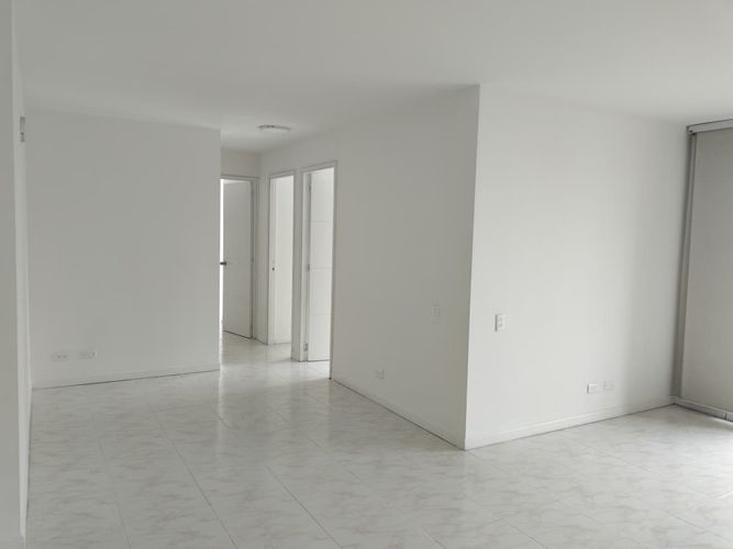 Apartamento de 3 alcobas en arriendo en Vía Las Palmas, Medellín, 100 m² · foto 2 de 17