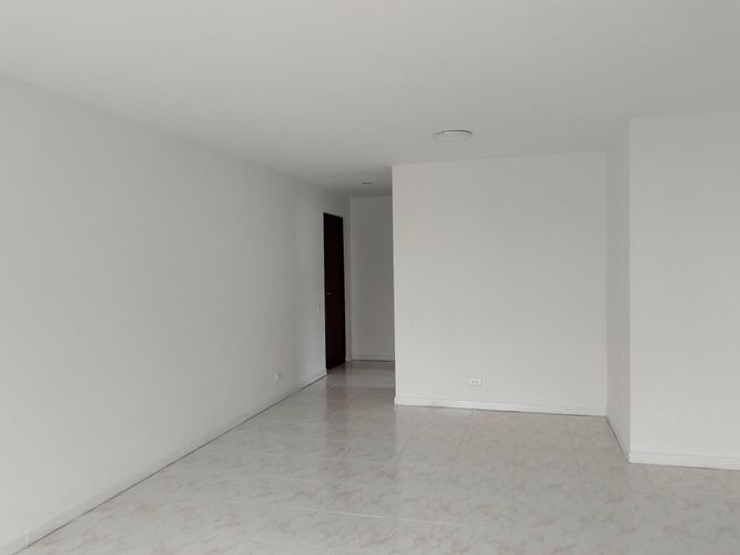 Apartamento de 3 alcobas en arriendo en Vía Las Palmas, Medellín, 100 m² · foto 9 de 17