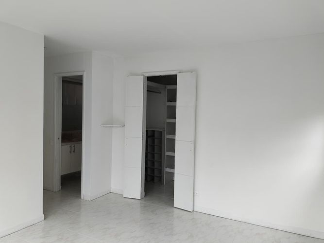 Apartamento de 3 alcobas en arriendo en Vía Las Palmas, Medellín, 100 m² · foto 3 de 17