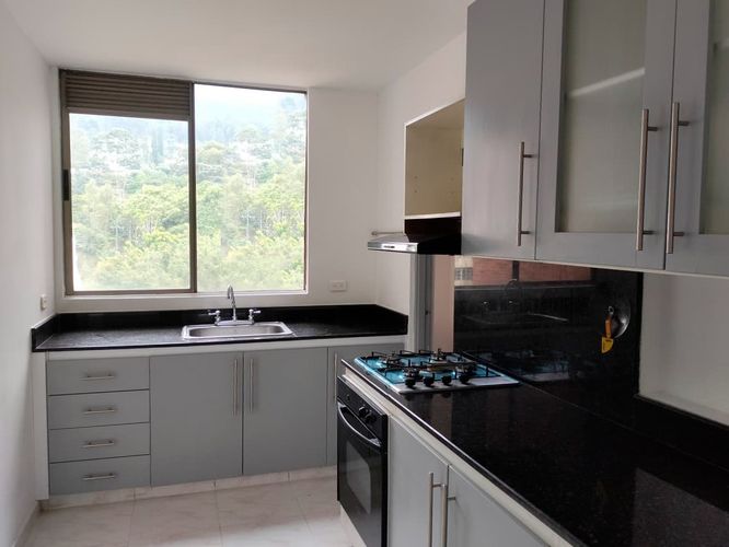 Apartamento de 3 alcobas en arriendo en Vía Las Palmas, Medellín, 100 m² · foto 16 de 17