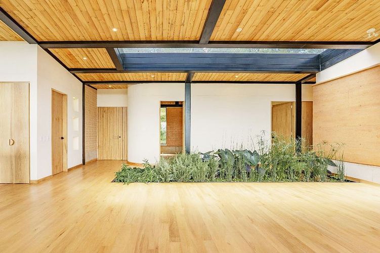 Casa de 3 alcobas en venta en Rionegro, 300 m² · foto 2 de 16