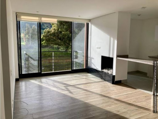 Apartamento en venta en Alto De La Virgen, La Calera · foto 2 de 18