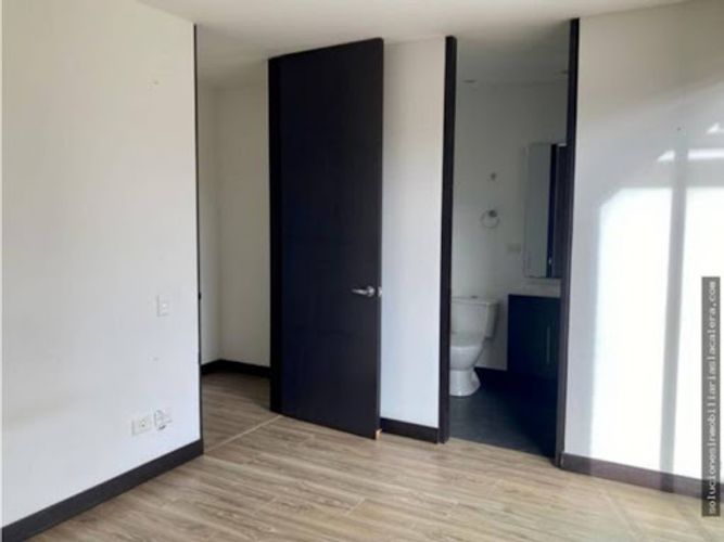 Apartamento en venta en Alto De La Virgen, La Calera · foto 11 de 18