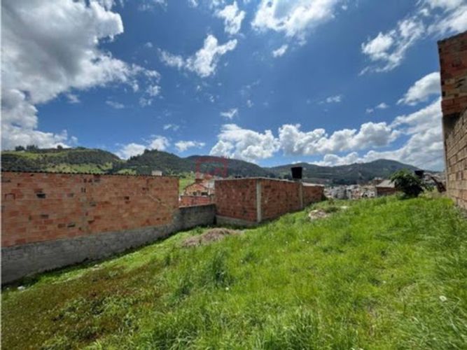Lote en venta en El Jardin, La Calera, 325 m² · foto 7 de 7