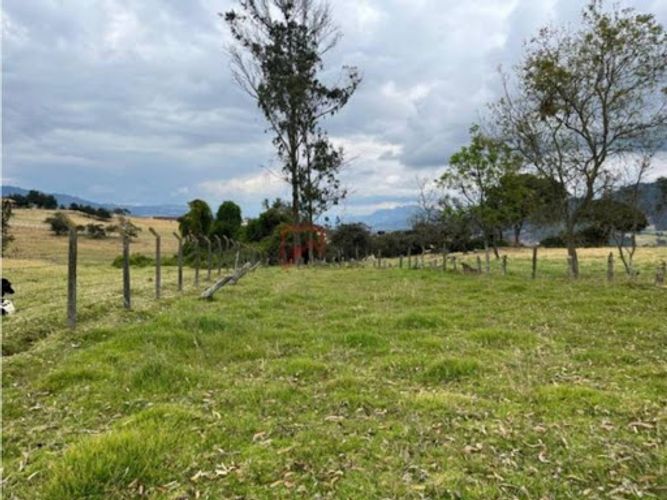 Lote en venta en Centro, La Calera, 2996 m² · foto 5 de 11