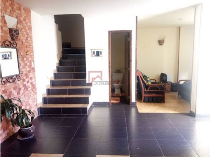 Casa en venta en Buena Vista, La Calera · foto 3 de 14