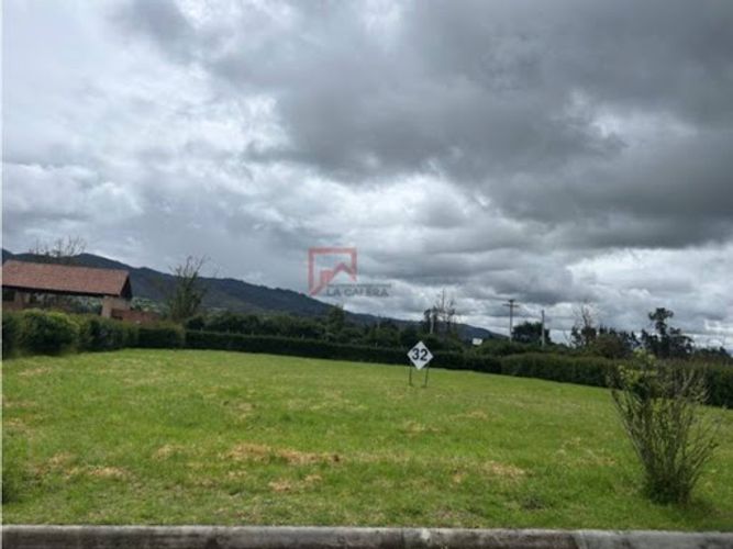 Lote en venta en San Jose De La Concepcion, La Calera, 1653 m² · foto 2 de 11