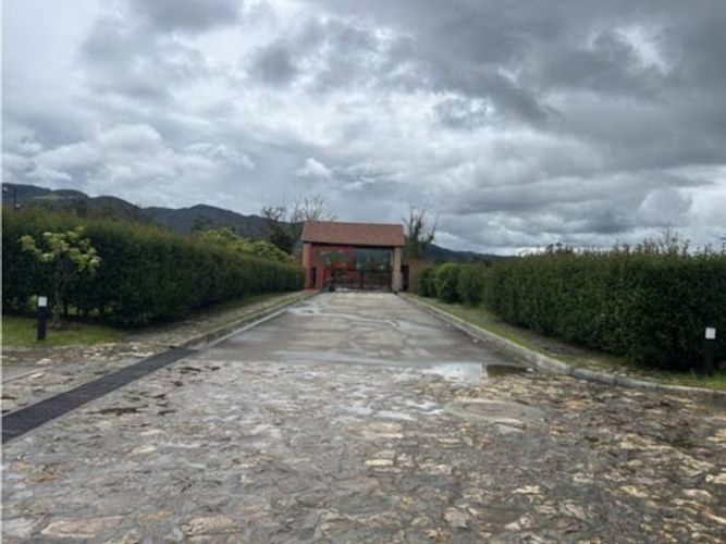 Lote en venta en San Jose De La Concepcion, La Calera, 1653 m² · foto 6 de 11