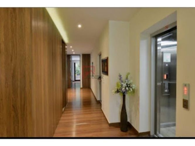 Apartaestudio en venta en Chico Norte, Bogotá, 220 m² · foto 5 de 20