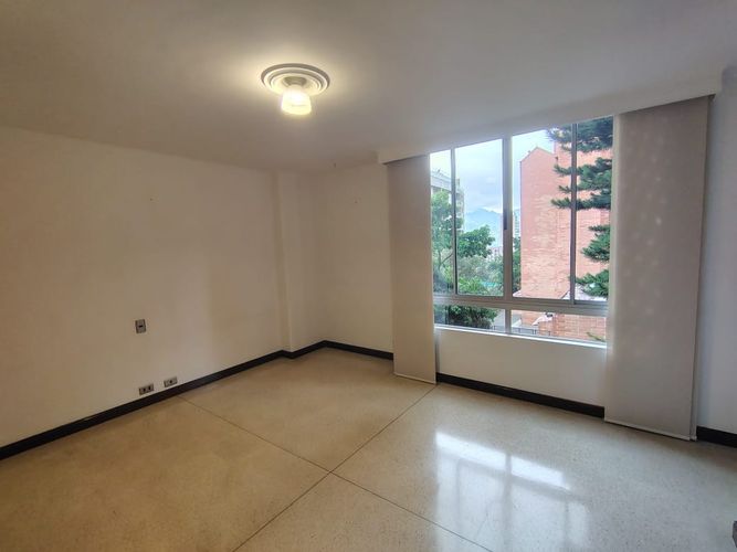 Apartamento de 3 alcobas en arriendo en El Poblado, Medellín, 101 m² · foto 5 de 15