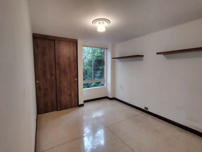 Apartamento de 3 alcobas en arriendo en El Poblado, Medellín, 101 m² · foto 12 de 15