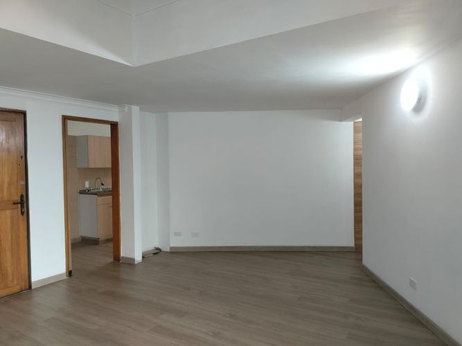 Apartamento de 2 alcobas en arriendo en El Poblado, Medellín, 74 m² · foto 3 de 17