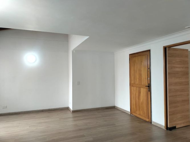 Apartamento de 2 alcobas en arriendo en El Poblado, Medellín, 74 m² · foto 7 de 17
