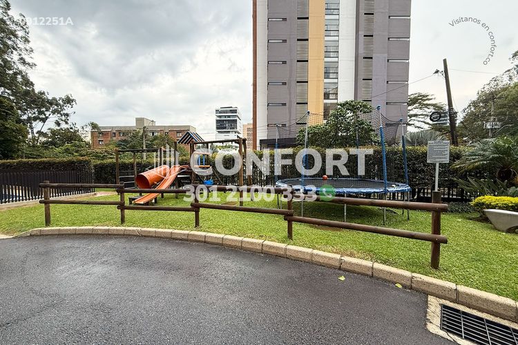 Apartamento de 3 alcobas en arriendo en Las Lomas No.2, Medellín, 155 m² · foto 22 de 23