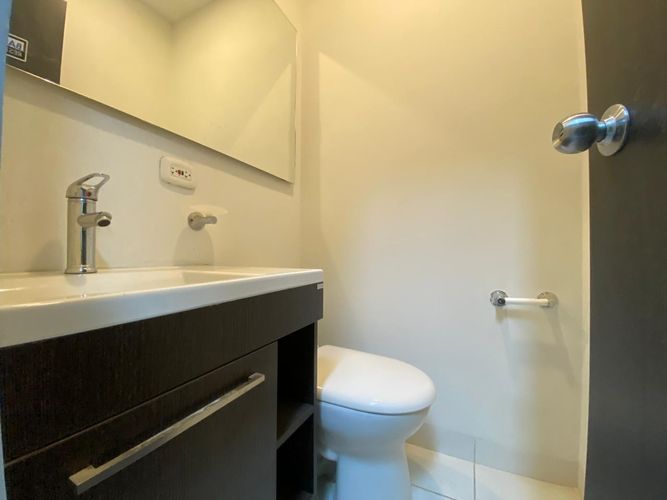 Local en arriendo en Cristo Rey, Medellín, 34 m² · foto 3 de 6