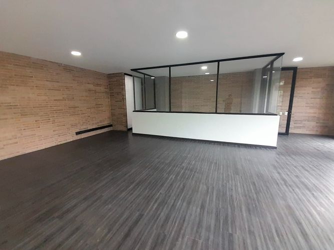 Oficina en venta en El Poblado, Medellín, 145 m² · foto 13 de 14