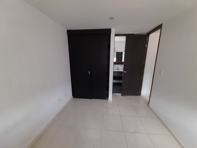 Apartamento de 2 alcobas en venta en Niquia, Bello, 54 m² · foto 6 de 20