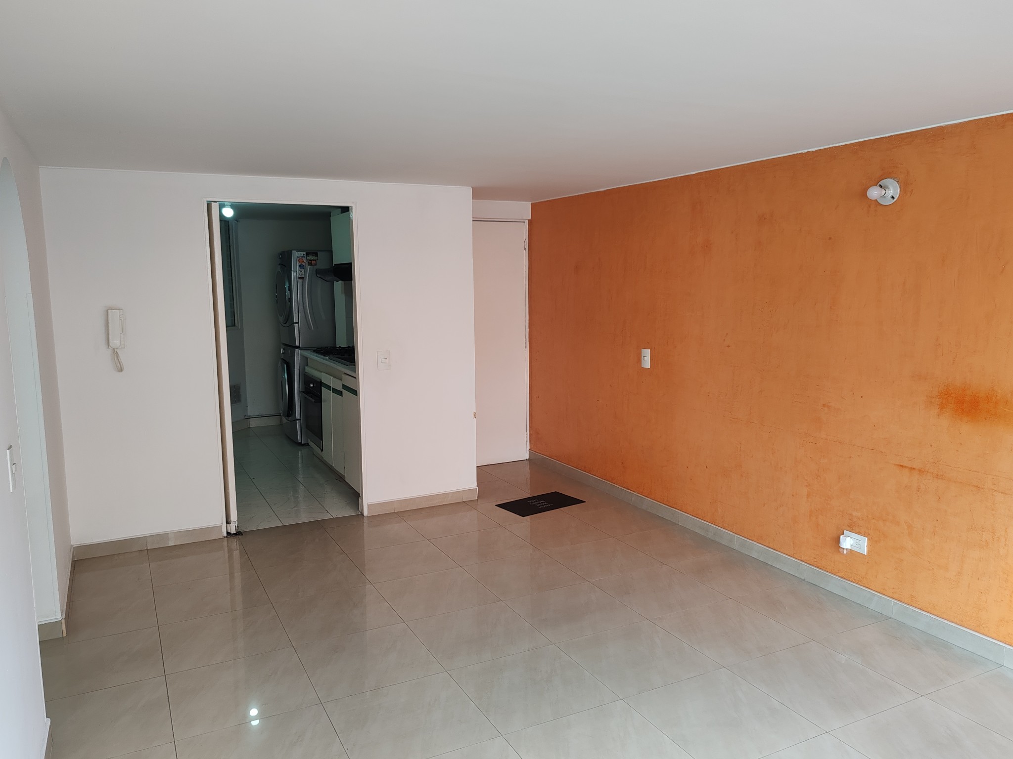 Apartamento en venta en Mazuren, Bogotá · foto 6 de 19