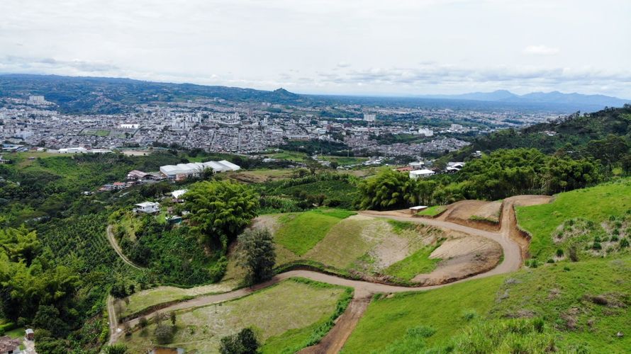 Lote en venta en La Esperanza, Dosquebradas, 2225 m² · foto 7 de 12