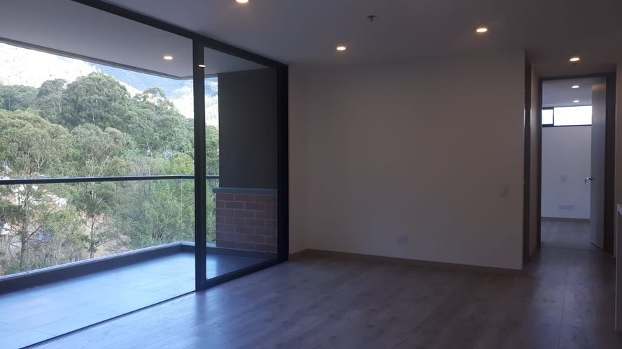 Apartamento de 2 alcobas en venta en Altos Del Poblado, Medellín, 78 m² · foto 5 de 24