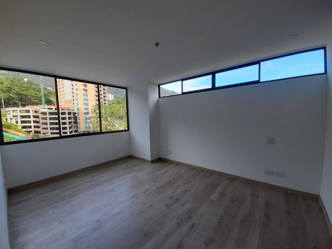 Apartamento de 2 alcobas en venta en Altos Del Poblado, Medellín, 78 m² · foto 13 de 24