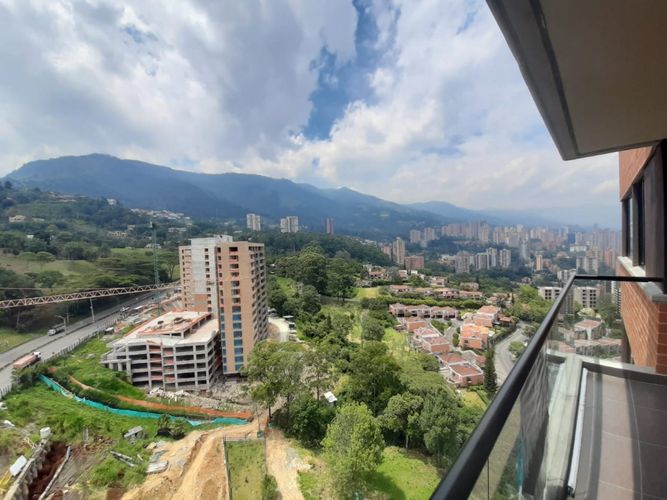 Apartamento de 2 alcobas en venta en Altos Del Poblado, Medellín, 78 m² · foto 24 de 24