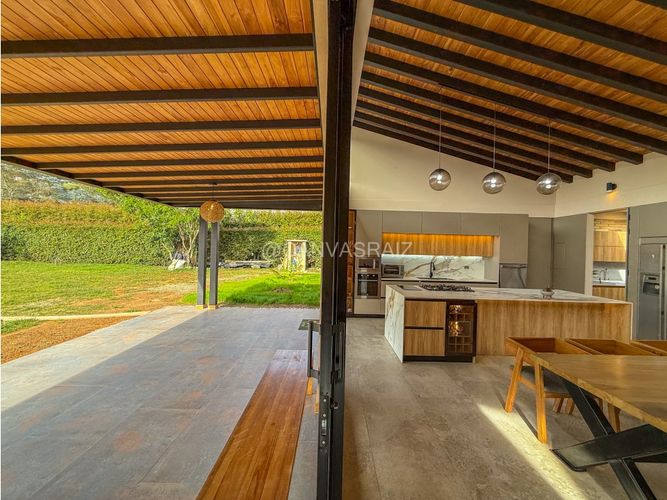 Casa de 3 alcobas en venta en La Mosca, Guarne, 350 m² · foto 6 de 18