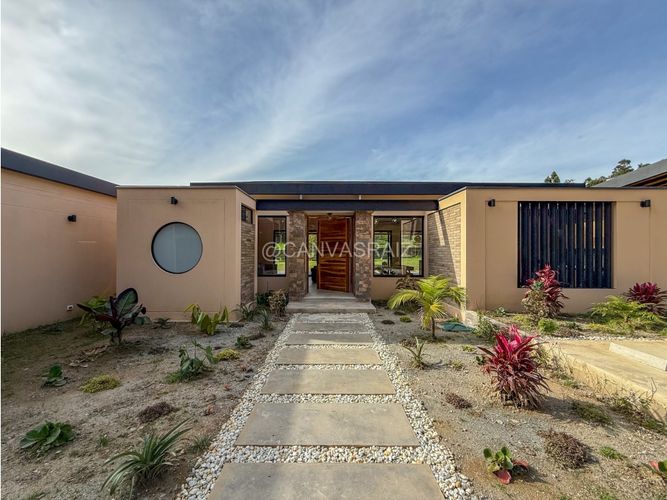 Casa de 3 alcobas en venta en La Mosca, Guarne, 350 m² · foto 14 de 18