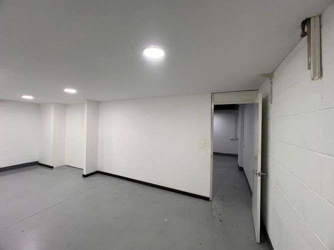 Bodega en arriendo en Cristo Rey, Medellín, 123 m² · foto 5 de 20