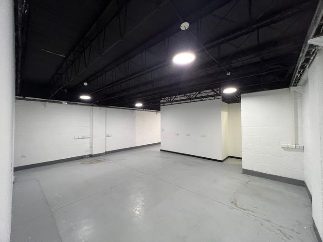 Bodega en arriendo en Cristo Rey, Medellín, 123 m² · foto 17 de 20