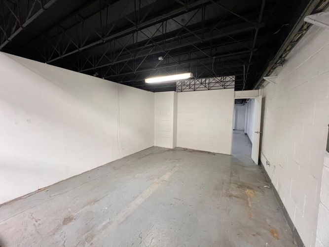 Bodega en arriendo en Cristo Rey, Medellín, 123 m² · foto 18 de 20