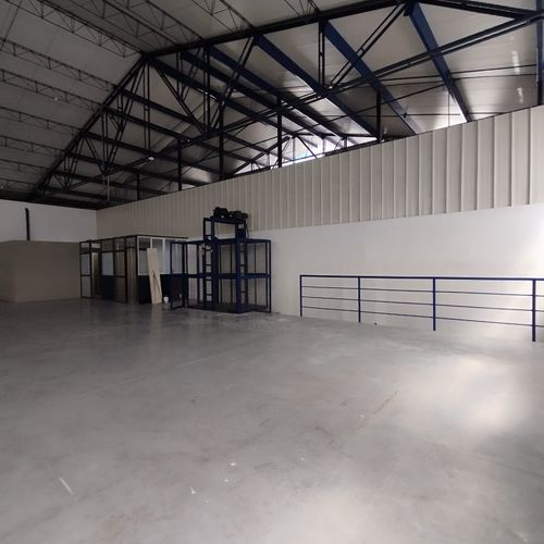 Bodega en arriendo en La Esmeralda, Itagüí, 1000 m² · foto 4 de 20