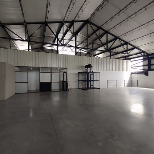 Bodega en arriendo en La Esmeralda, Itagüí, 1000 m² · foto 10 de 20