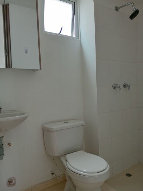 Apartamento de 2 alcobas en venta en Cr. Los Naranjos, Jamundí, 64 m² · foto 2 de 24