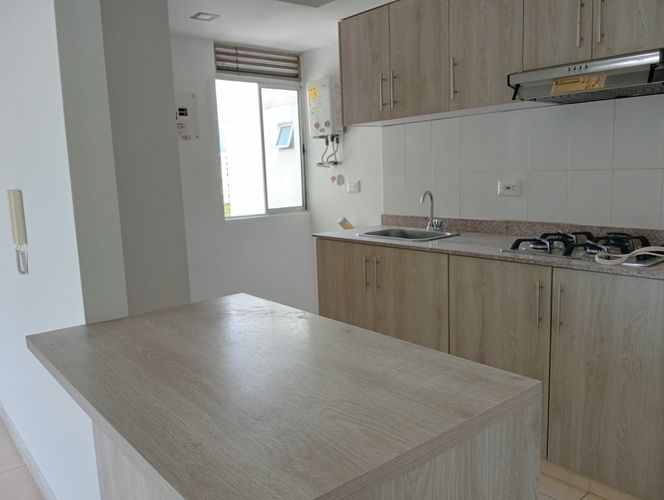 Apartamento de 2 alcobas en venta en Cr. Los Naranjos, Jamundí, 64 m² · foto 10 de 24