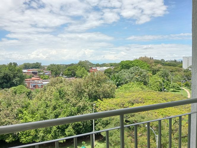 Apartamento de 2 alcobas en venta en Cr. Los Naranjos, Jamundí, 64 m² · foto 15 de 24