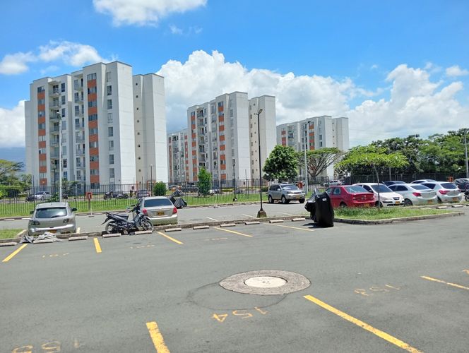 Apartamento de 2 alcobas en venta en Cr. Los Naranjos, Jamundí, 64 m² · foto 22 de 24
