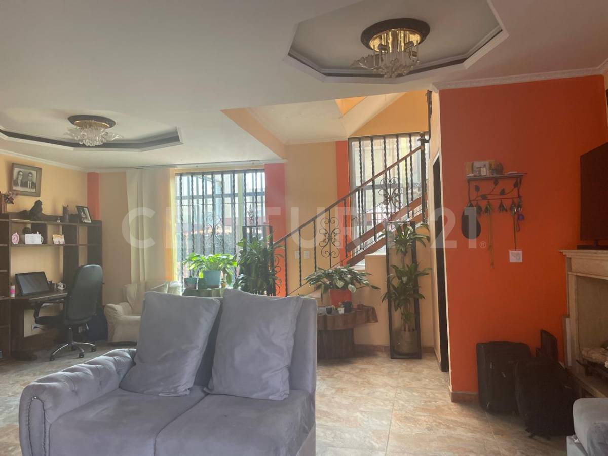Casa en venta en La Estacion, Cajicá · foto 2 de 21
