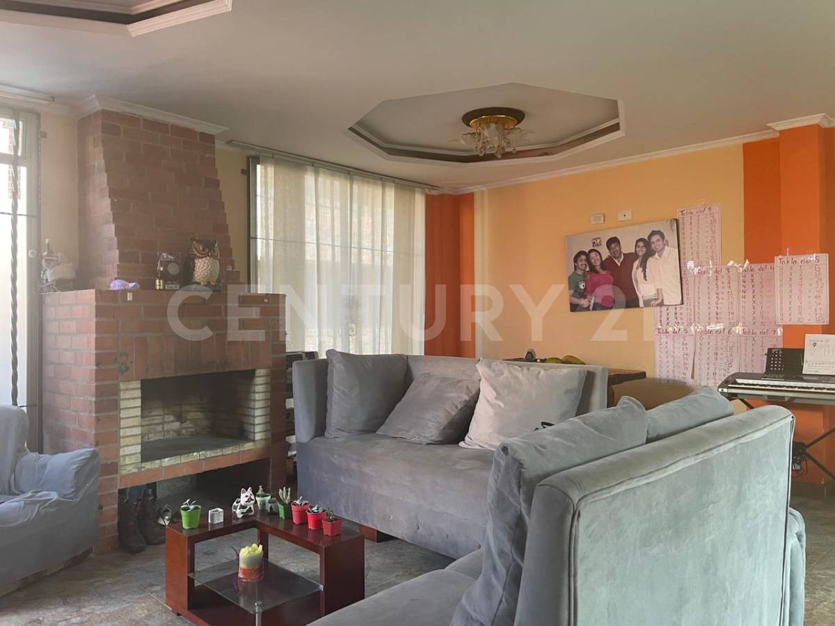 Casa en venta en La Estacion, Cajicá · foto 3 de 21