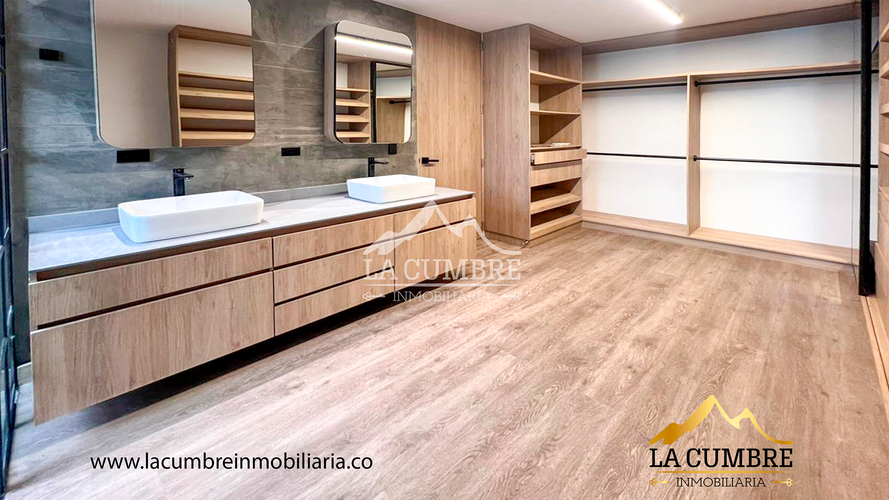 Apartamento de 2 alcobas en arriendo en El Diamante No. 2, Medellín, 204 m² · foto 11 de 16