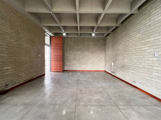 Casa de 2 alcobas en venta en El Poblado, Medellín, 1250 m² · foto 11 de 20