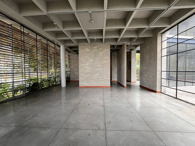 Casa de 2 alcobas en venta en El Poblado, Medellín, 1250 m² · foto 2 de 20