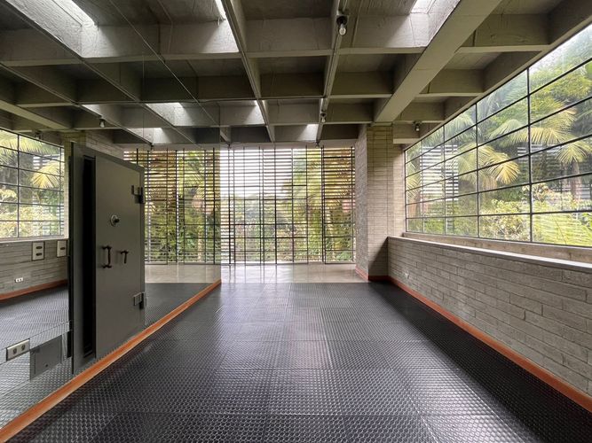 Casa de 2 alcobas en venta en El Poblado, Medellín, 1250 m² · foto 19 de 20