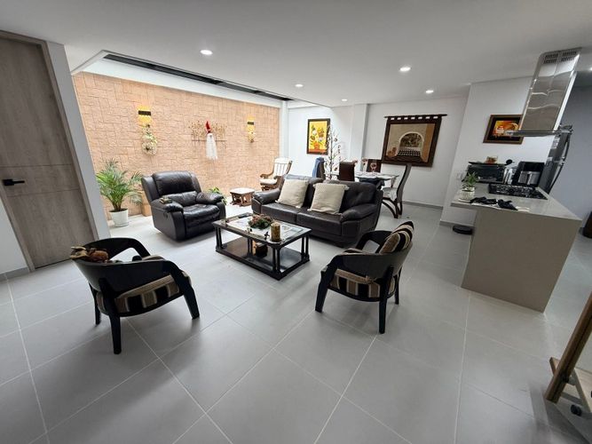 Casa de 3 alcobas en venta en Llano Grande, Rionegro, 173 m² · foto 3 de 21