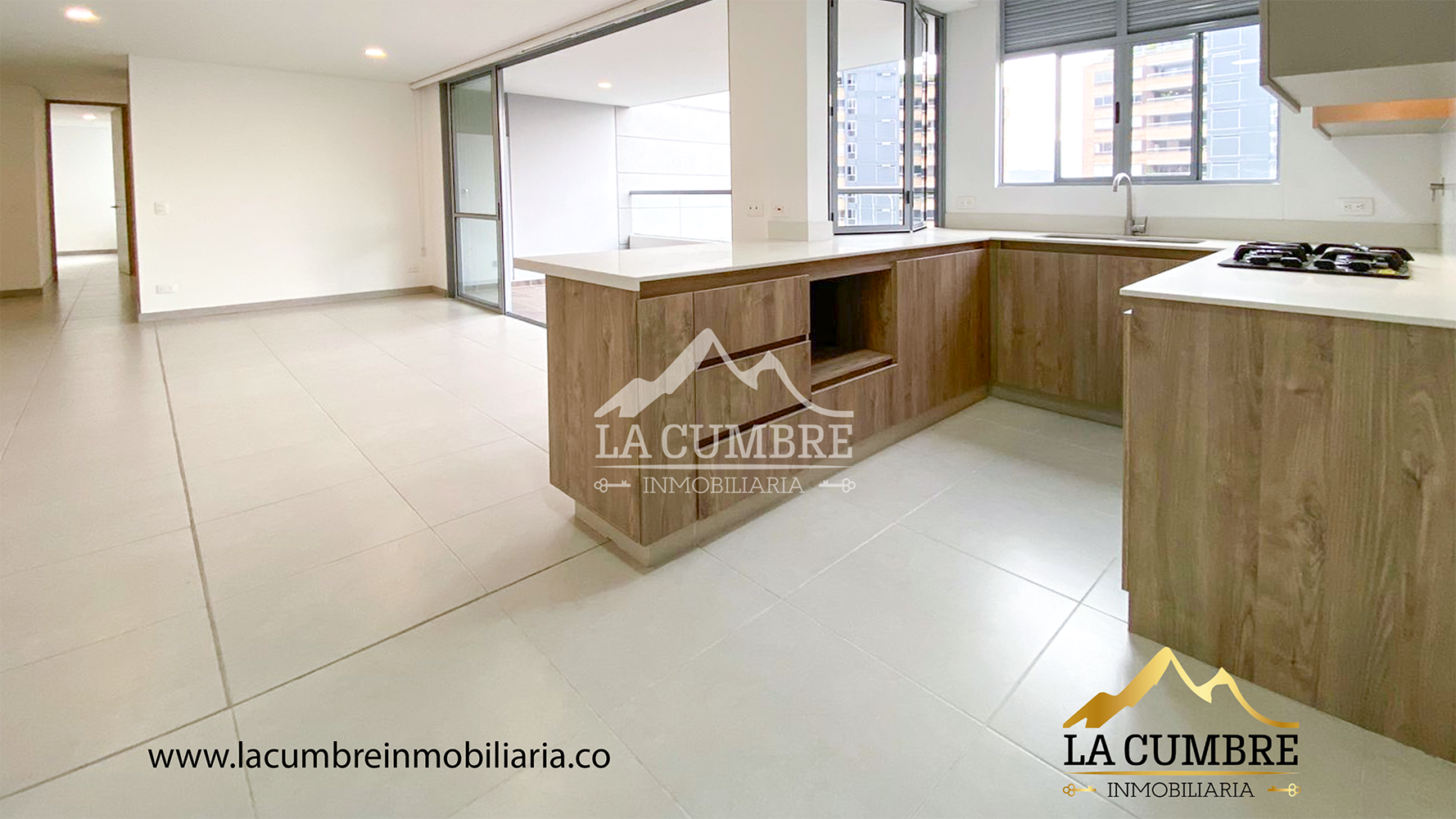 Apartamento en arriendo en Cumbres, Envigado · foto 3 de 16