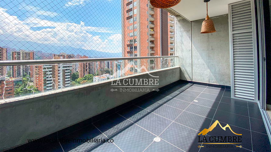 Apartamento de 3 alcobas en arriendo en Castropol, Medellín, 115 m² · foto 4 de 14