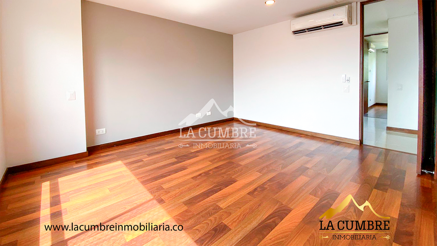 Apartamento de 3 alcobas en arriendo en Castropol, Medellín, 115 m² · foto 10 de 14