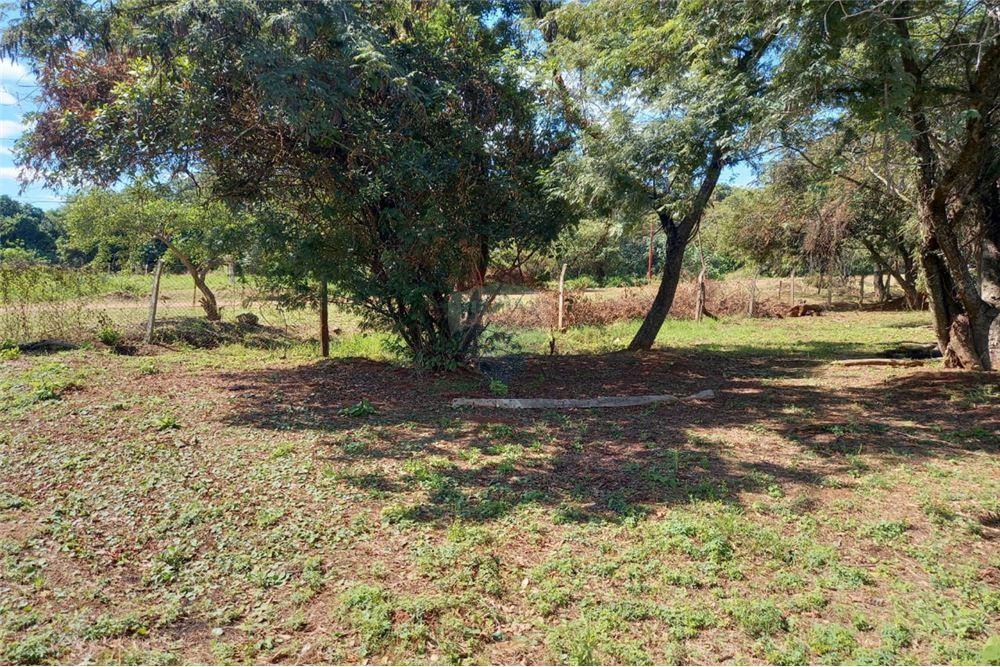 AMPLIO TERRENO EN EL CENTRO DE ÑEMBY EN VENTA — foto 2