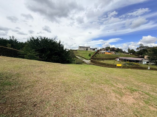 Lote en venta en Rionegro, 2660 m² · foto 4 de 11